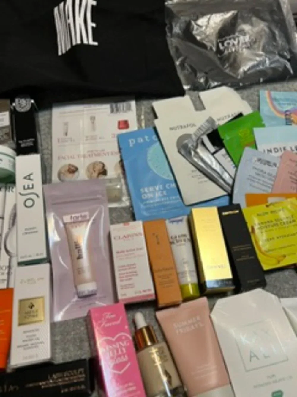 NWT 40+ Items Sample & Deluxe Size Fragrance/Skincare/Makeup Bundle